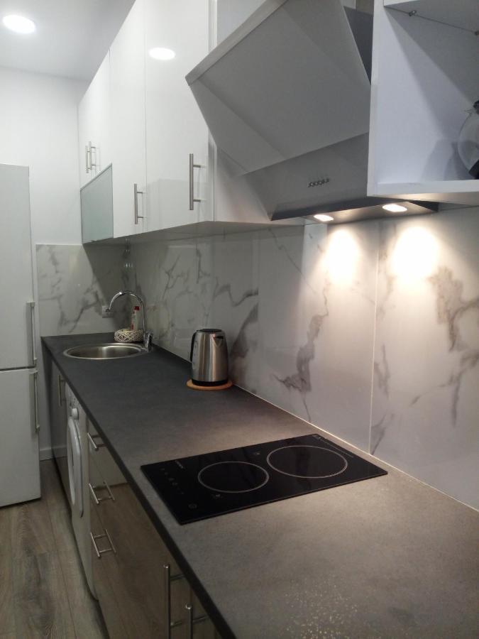 Cozy Studio Near Victoria Metro Station Athens Exterior photo